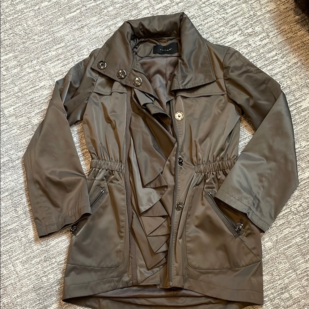 Tahari Brown Trench Coat with Wide Collar and Full-Length Sleeves